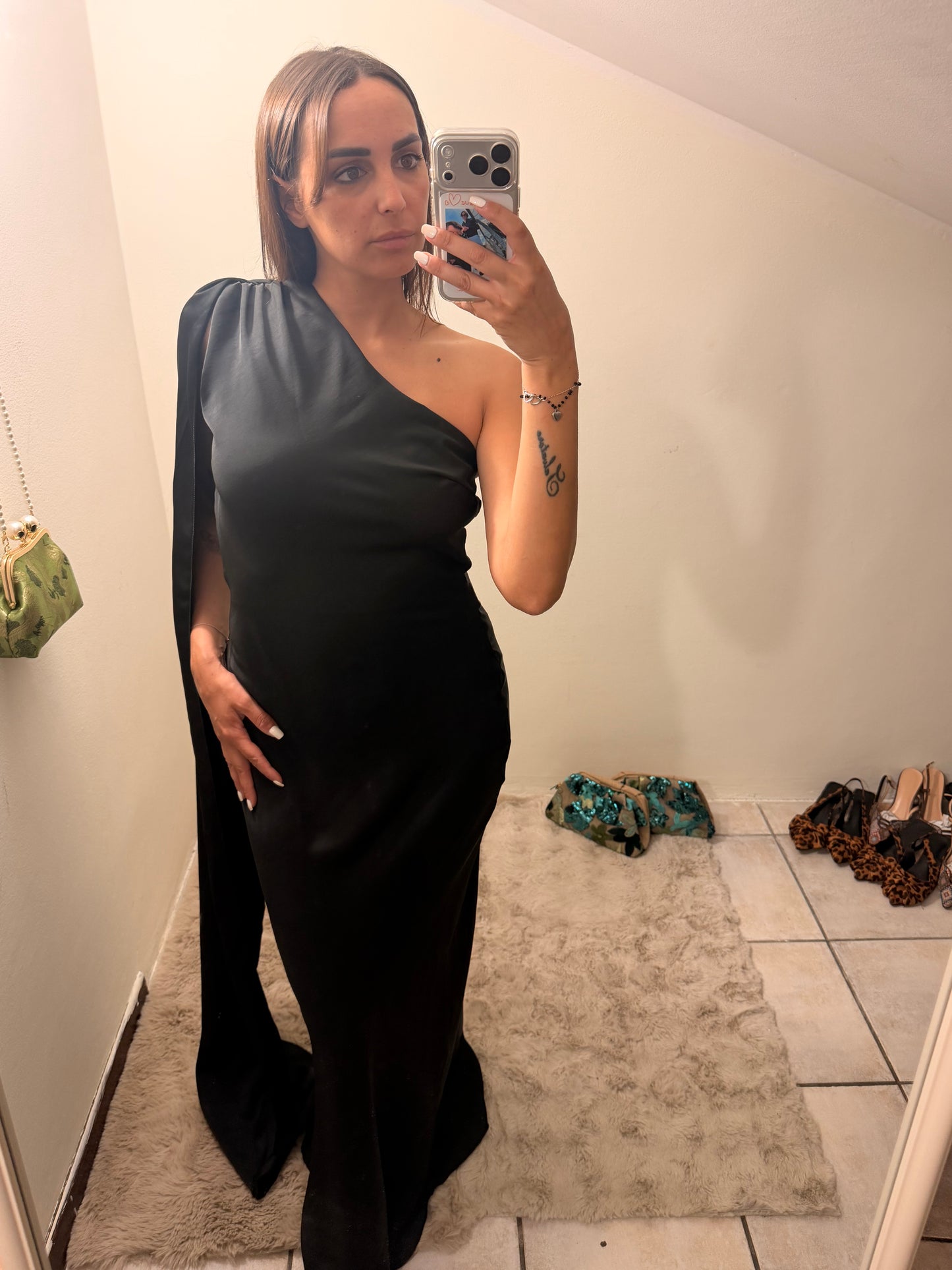 Abito effetto raso con fascia