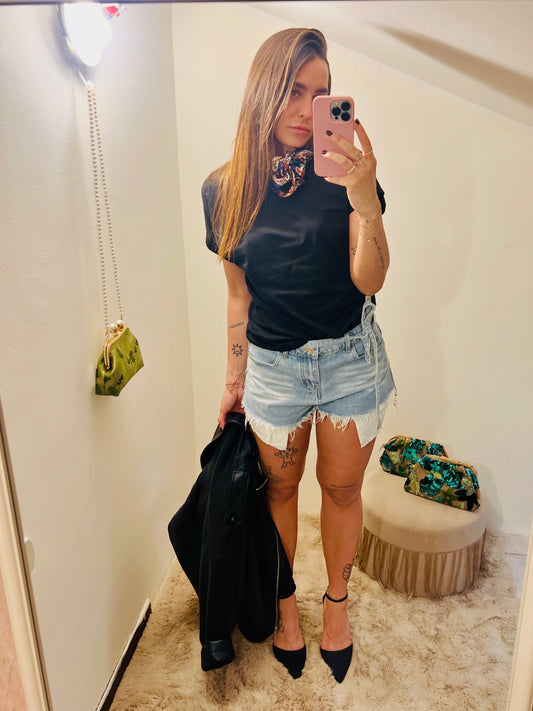 T-shirt con risvolti