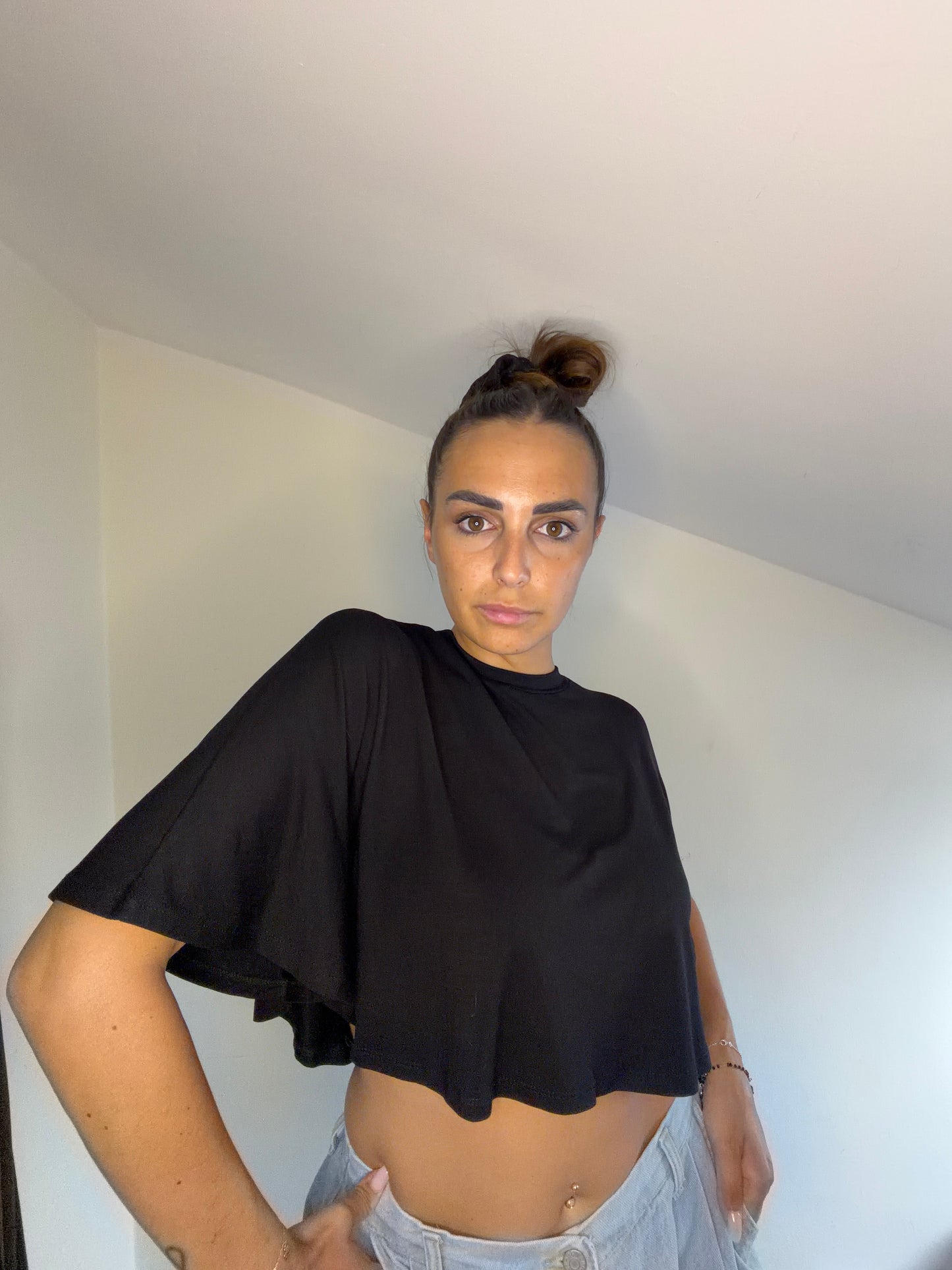 Maglia Crop Oversize con Maniche Ampie