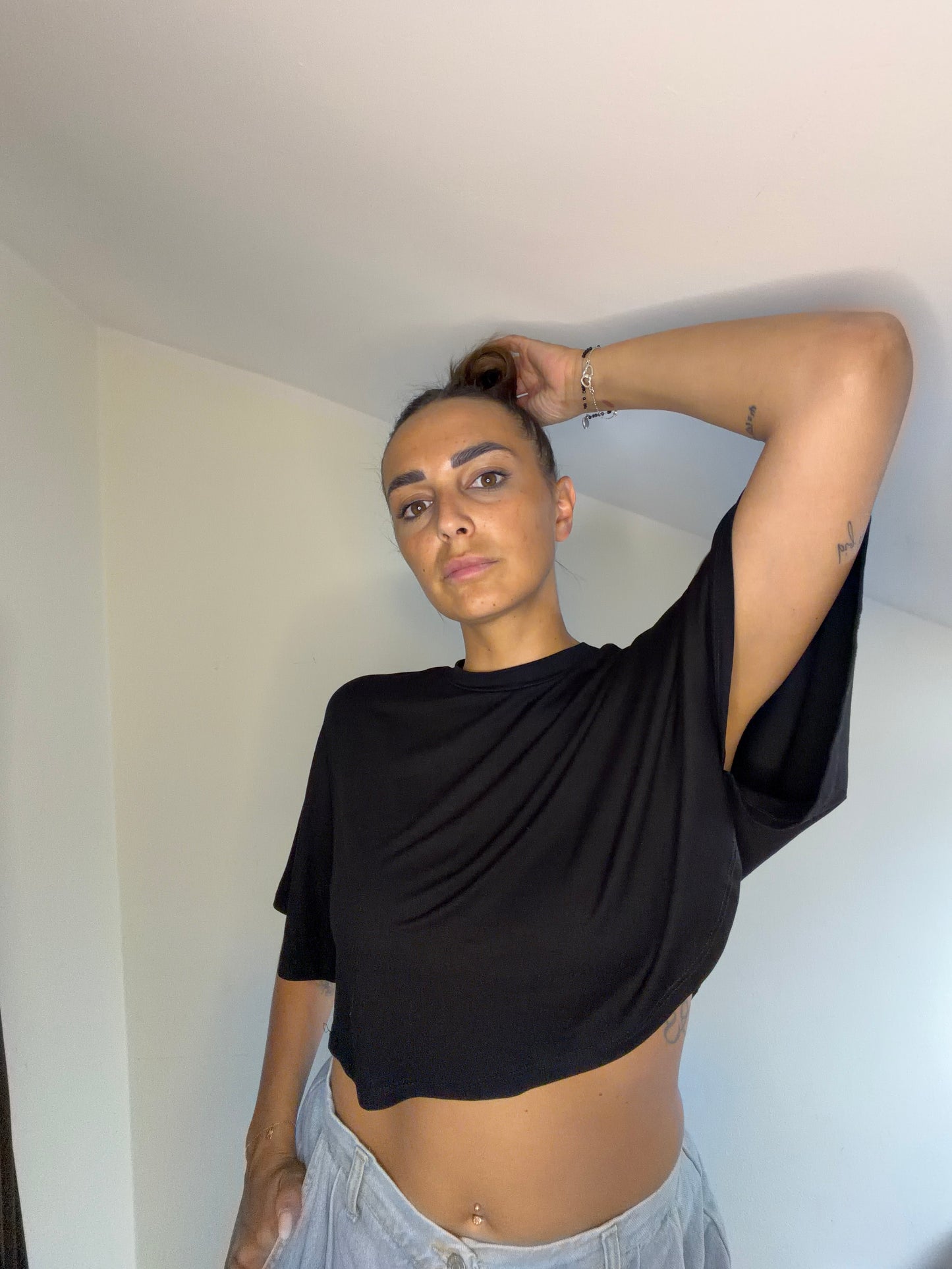 Maglia Crop Oversize con Maniche Ampie